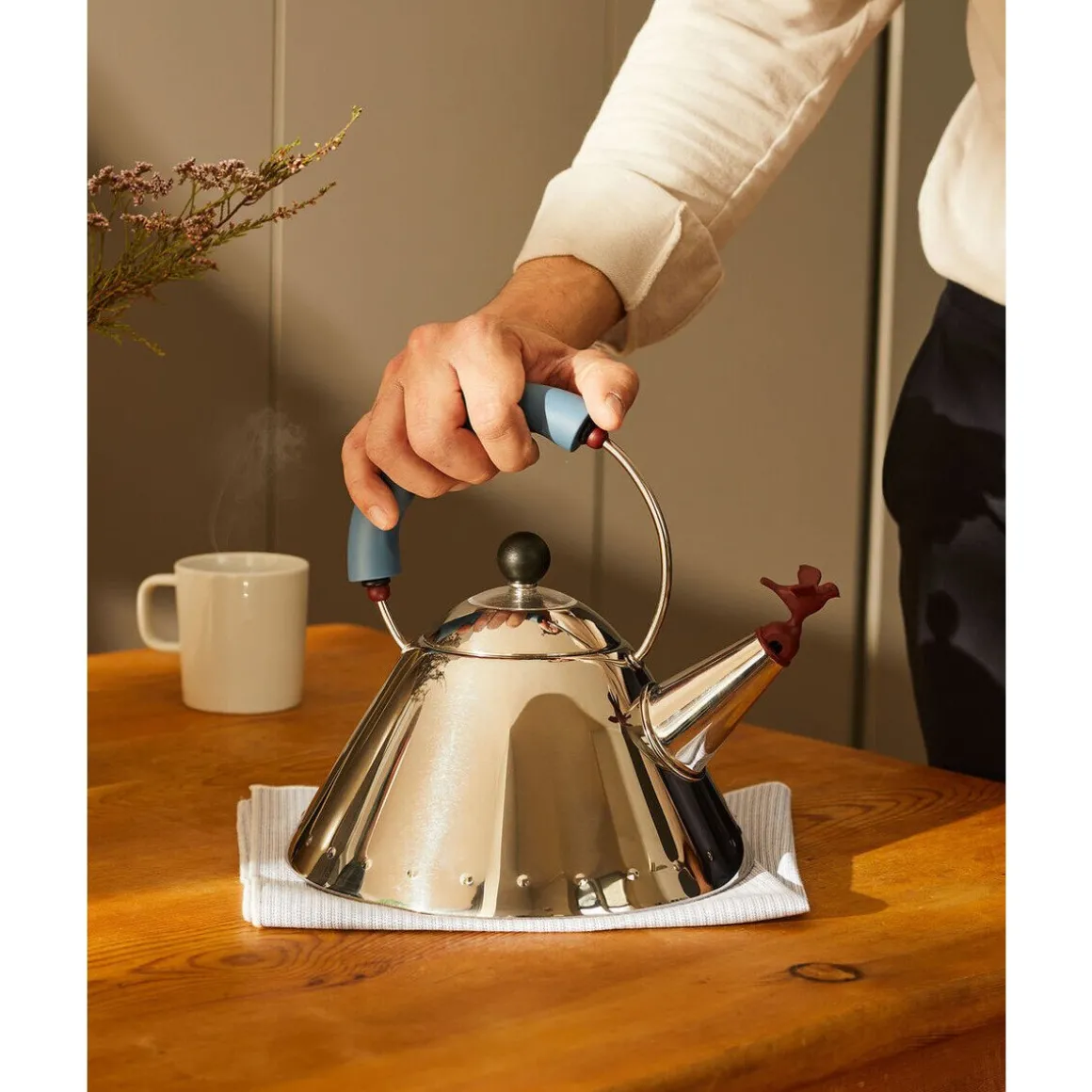 AlessiWasserkessel 9093/1 1,0 l Michael Graves hellblau