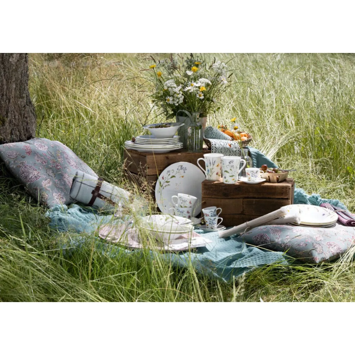 HutschenreutherBecher mit Henkel Nora Spring Vibes