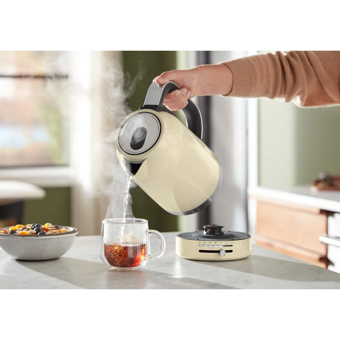 KitchenAidWasserkocher 1,7 l 2400 W Crème