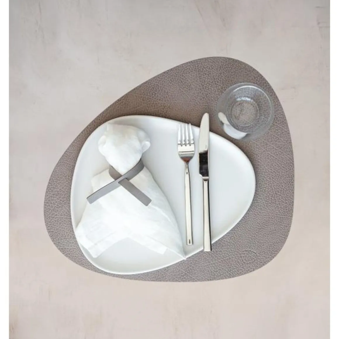 LINDDNATischset L 37x44 cm Curve Hippo warm grey