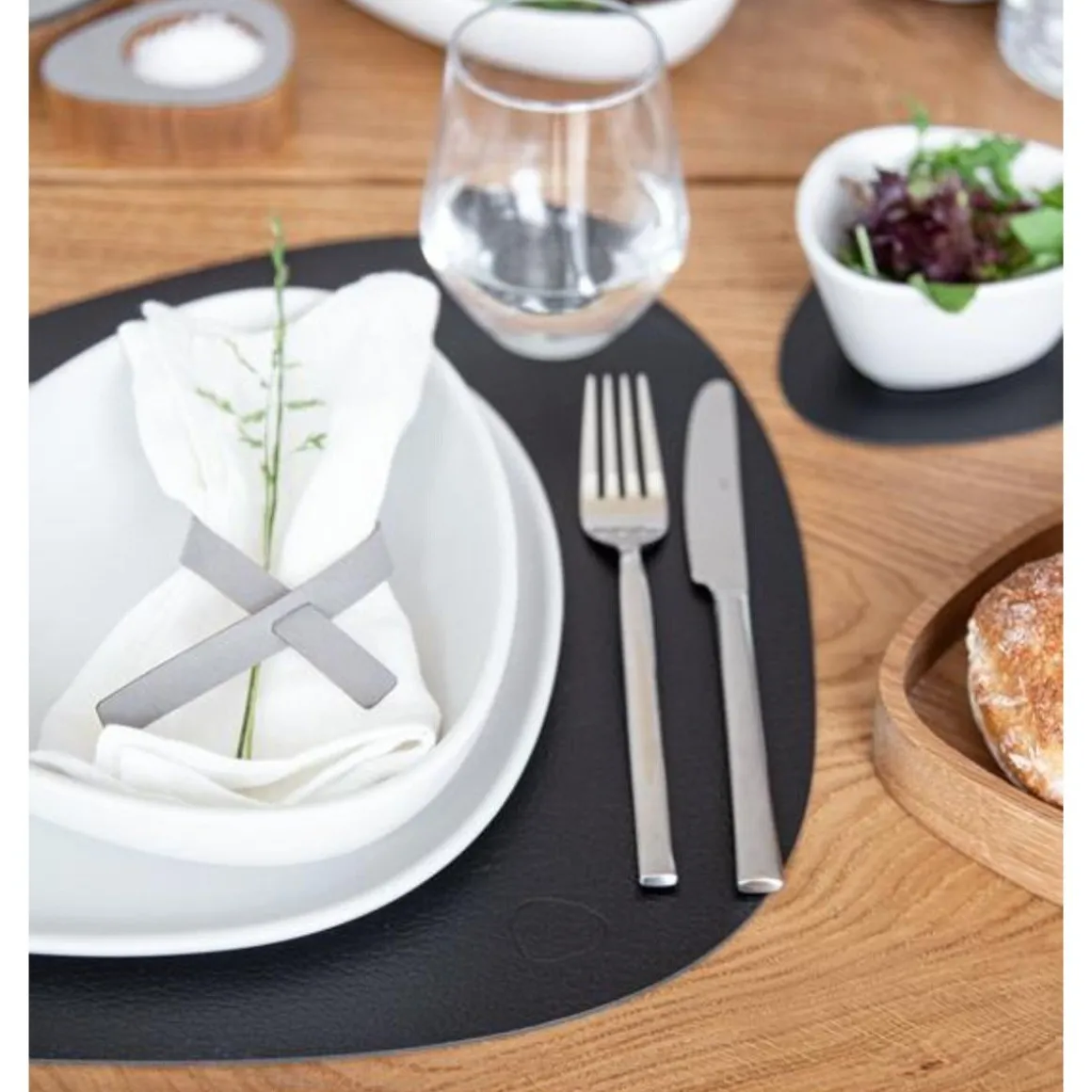 LINDDNATischset L 37x44 cm Curve Bull black