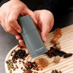 MicroplaneGewürzmühle 2in1 12 cm Speciality Eucalyptus Green