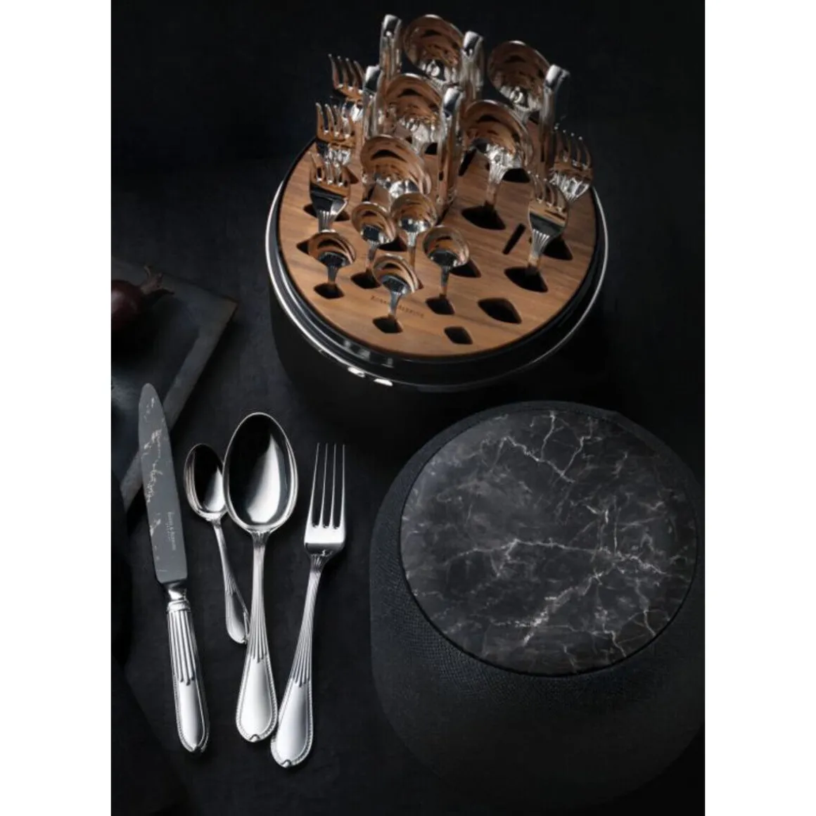 Robbe & BerkingThe Box - Belvedere 150 g versilbert inkl. 24-tlg Besteckset Marble Cut