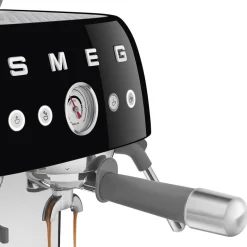 SmegEspressomaschine mit Mahlwerk EGF03 2 Tassen 1650 50’s Style schwarz