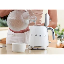 SmegMini-Wasserkocher 0,8 l 1400 W 50’s Style weiss